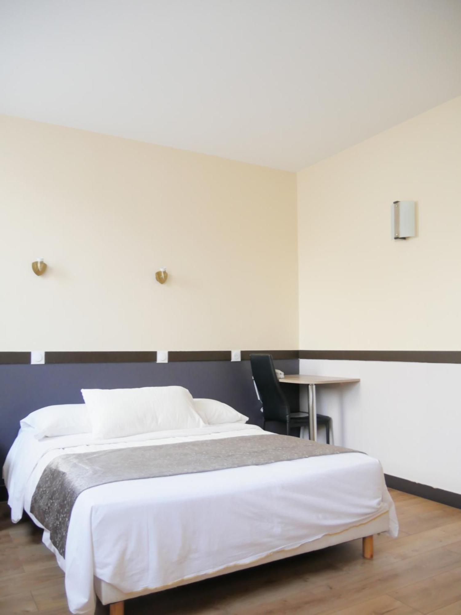 Hotel Des Bains A 10 Min De Paris Maisons-Alfort Luaran gambar